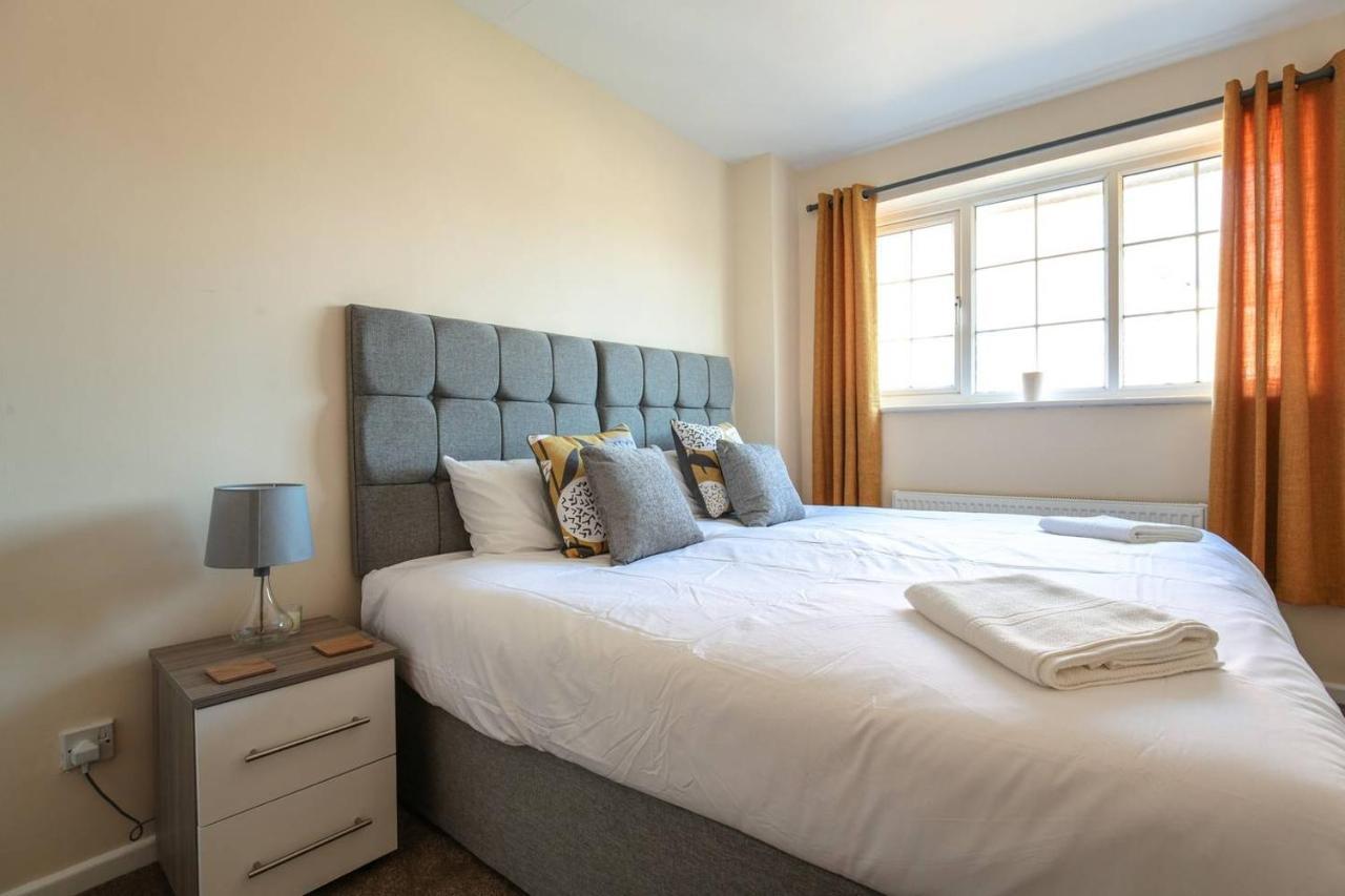 Eaton House Apartment Chester Bagian luar foto